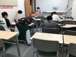 定期試験対策続く！