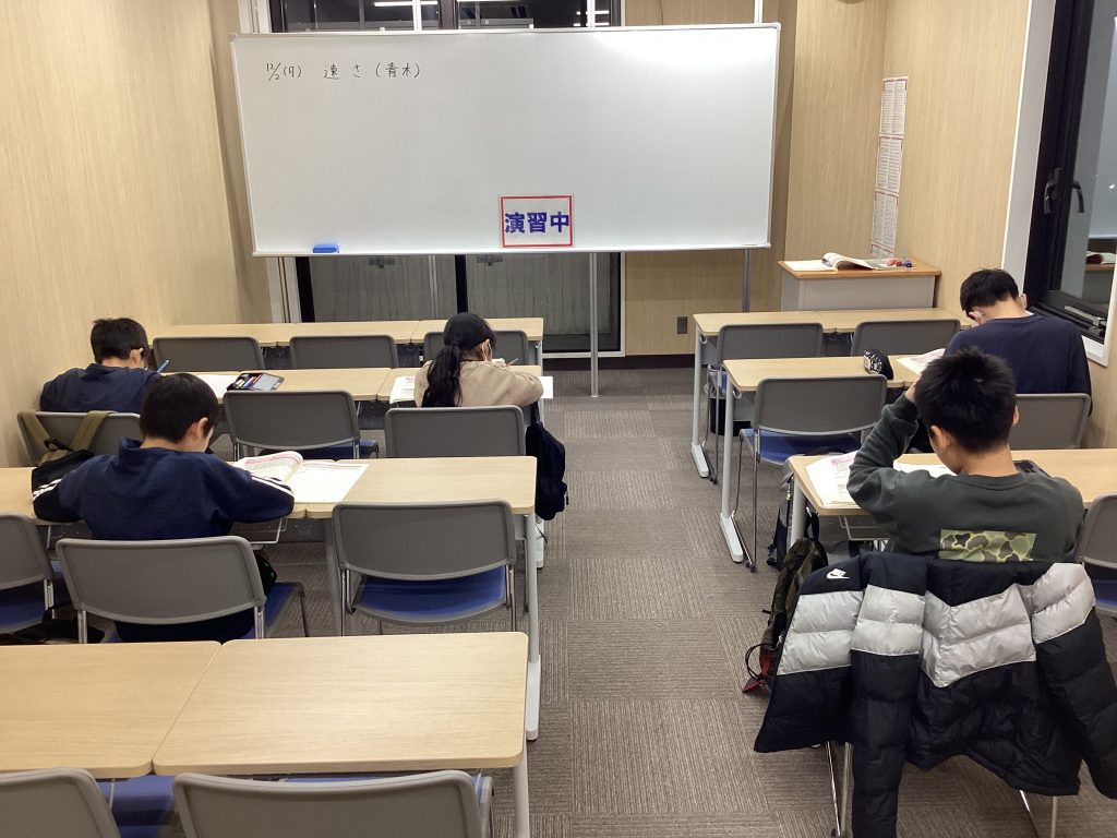 12.2　日刊ｅｎａ塩浜　-走る季節かどうか-