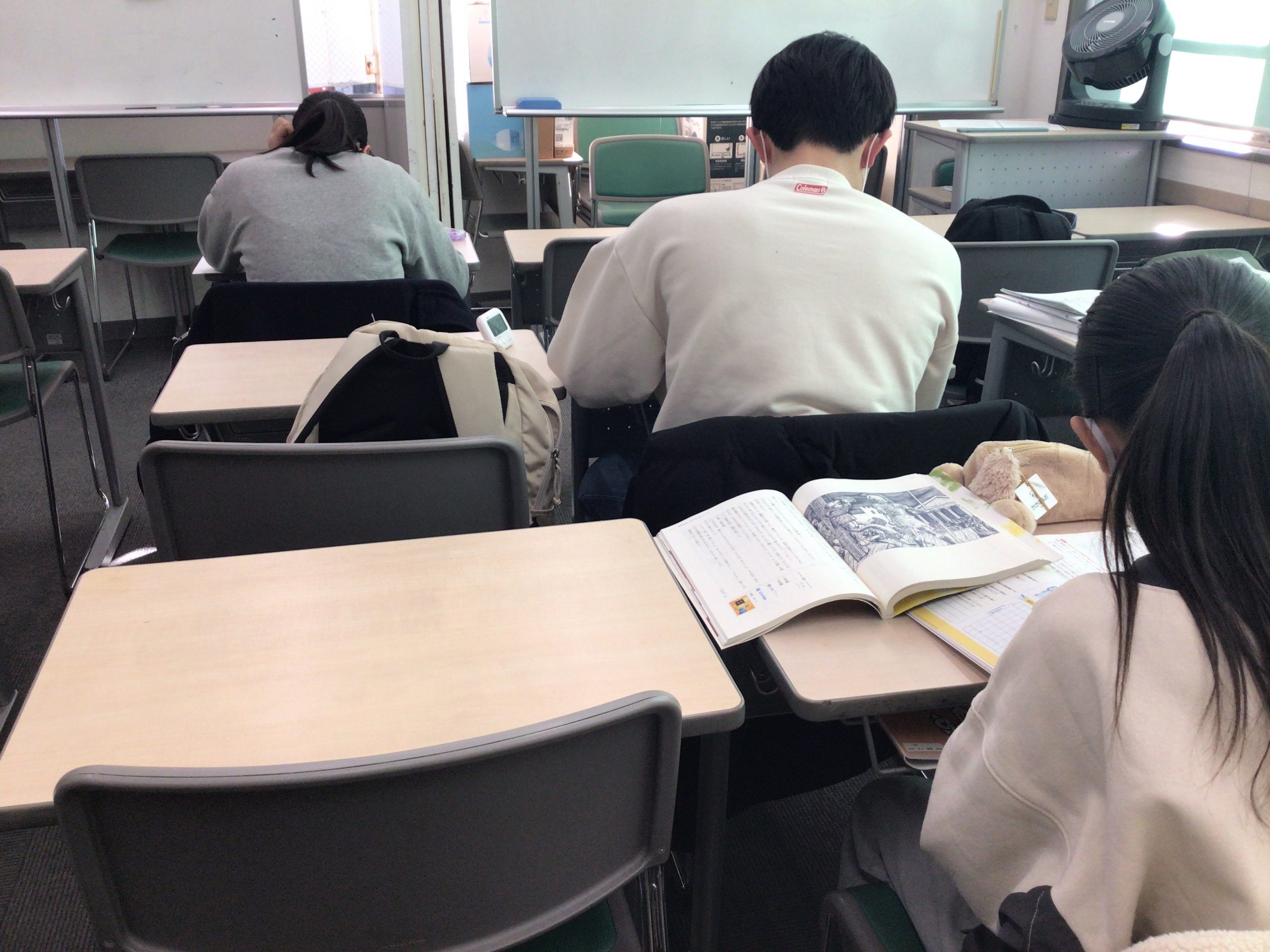 ☆ena中野坂上ブログ・2月⑥-校舎風景④