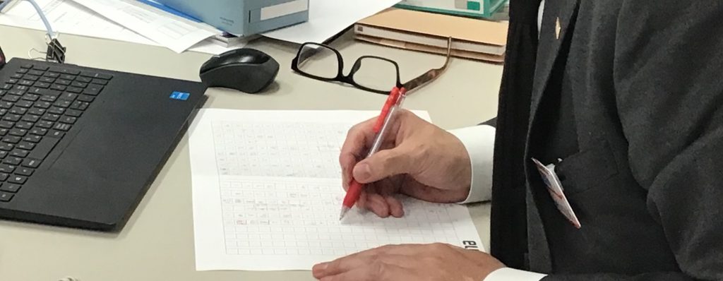 作文添削を行っています。