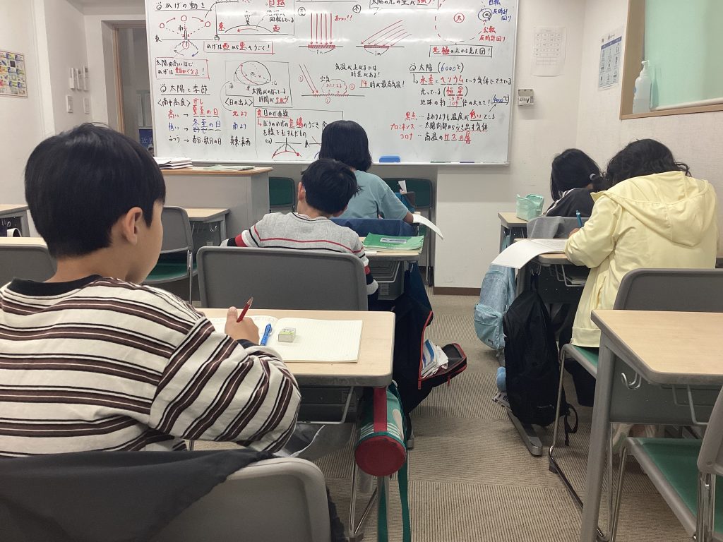 小5、小4の理科の授業
