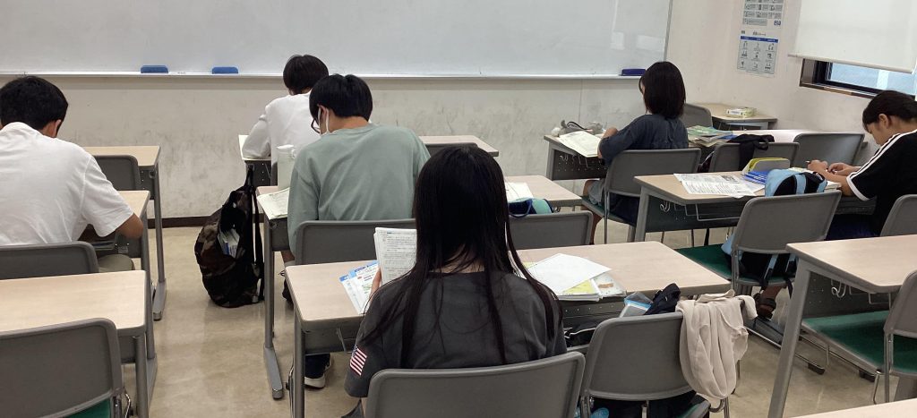 定期テスト対策を実施いたしました