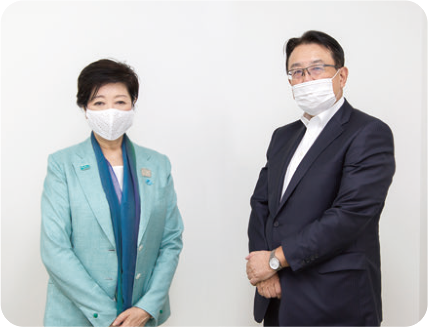 河端真一 × 小池百合子