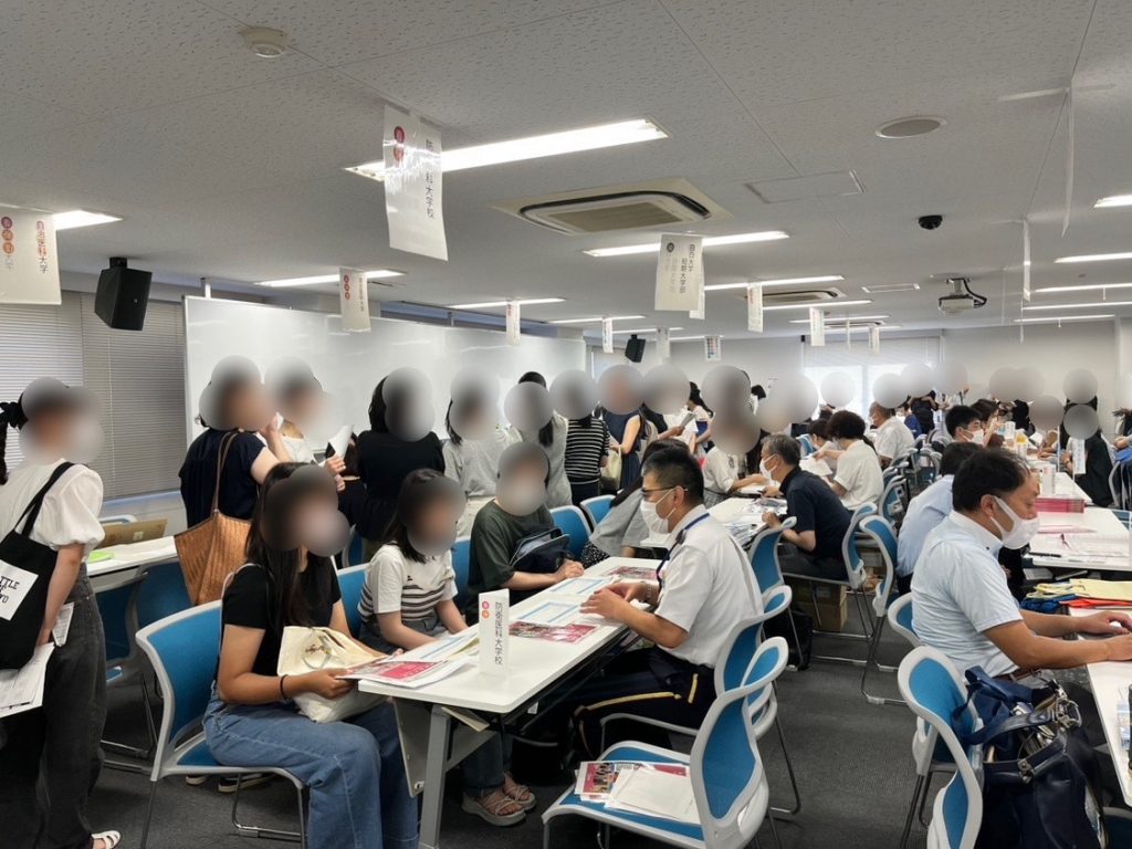 看護医療系ガイダンス（ena看護）と美術デッサンテクニック講座（ena美術）の実施