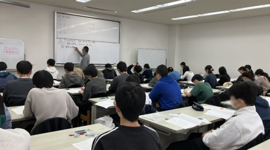 富士山３号館での授業風景（12月31日）