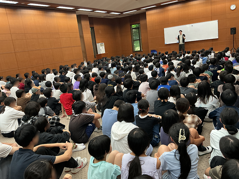 大講堂　8月6日12時　小6中3